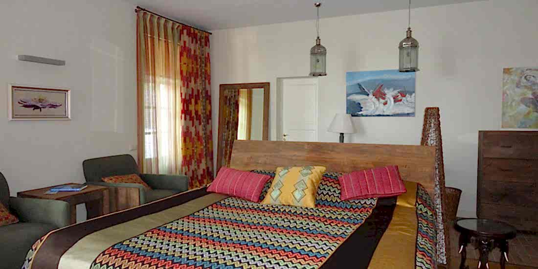 Шторы в спальной зоне