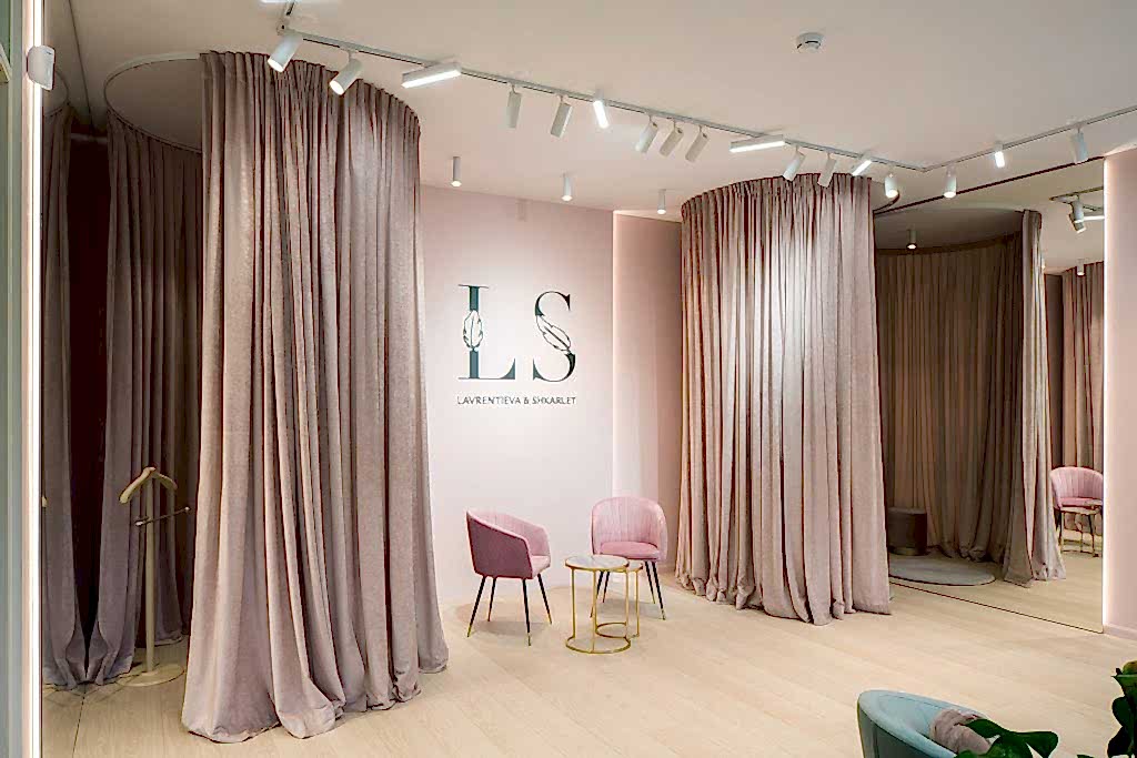 Ателье интерьеров. Встречаем посетителей