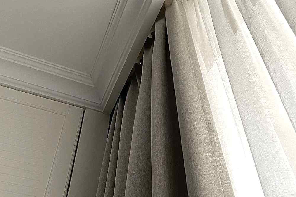 Потолочные карнизы на заказ